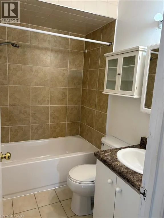524 MAIN STREET W Unit# 1, #1