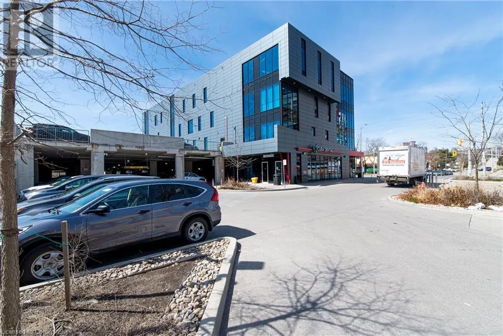 ROOM 301-250 DUNDAS Street W Unit# 308-309, #308-309