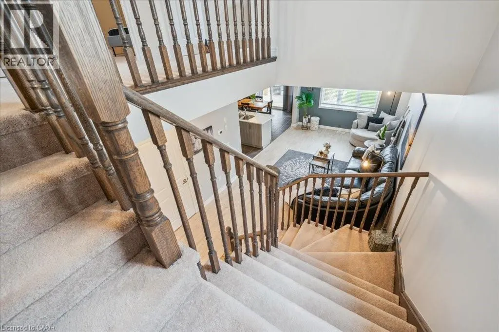 33 MCFARLANE Crescent