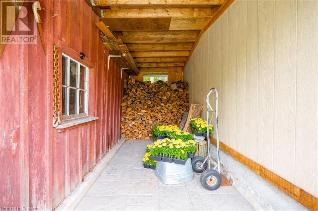 8495 APPLEBY Line