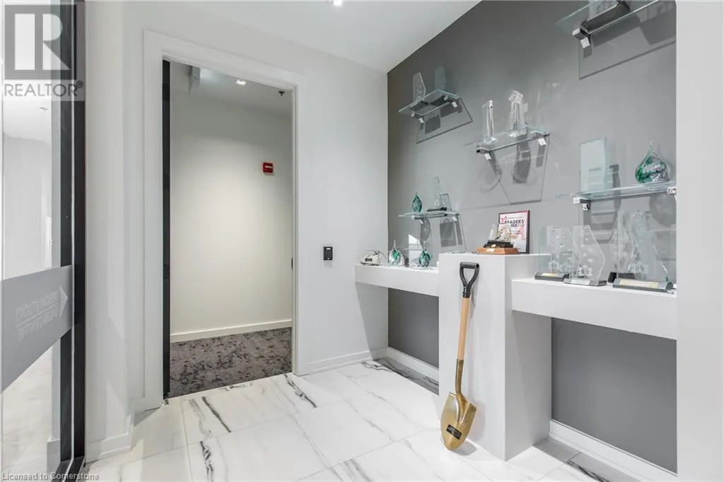 13 WINDWARD Drive Unit# 302, #302