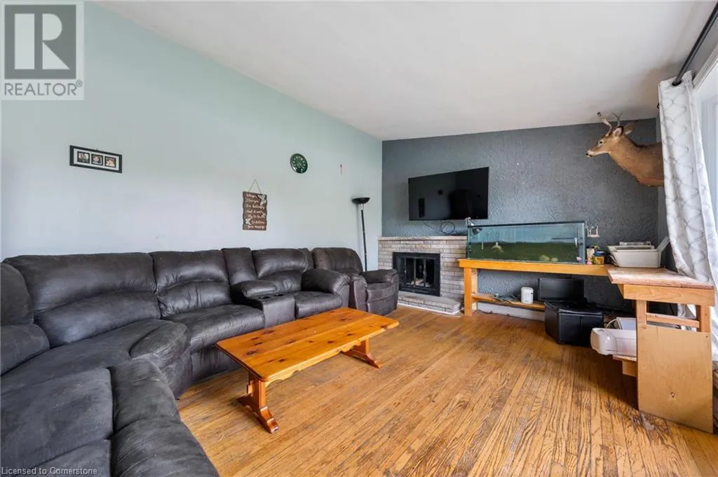 1732 SEELEY Drive