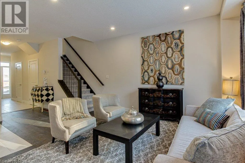 2274 SOUTHPORT Crescent