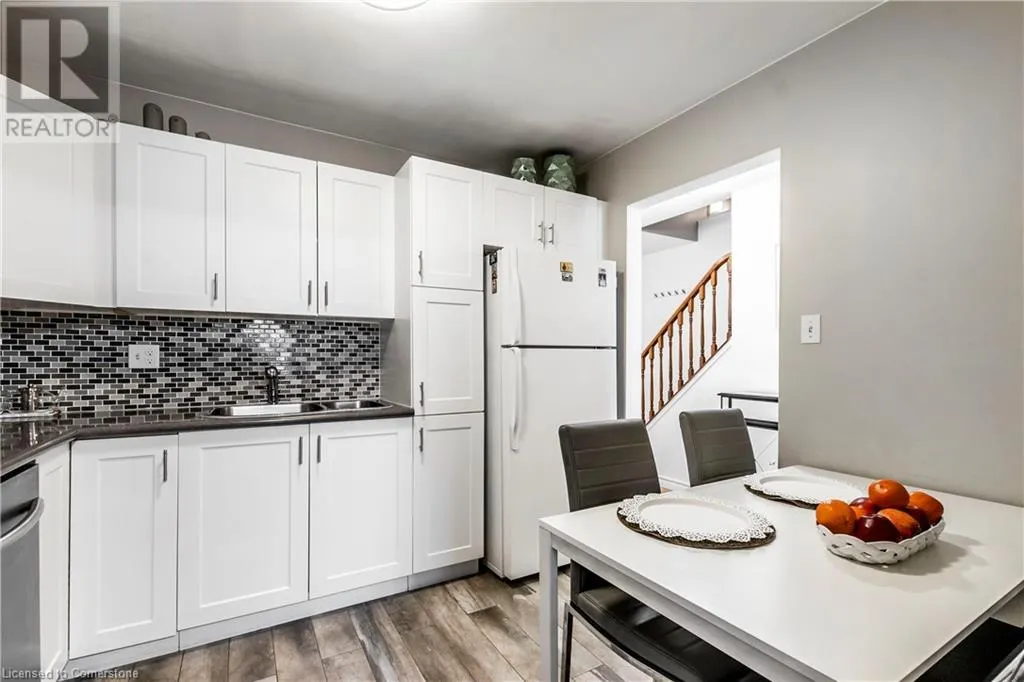 610 BARTON Street Unit# 16, #16