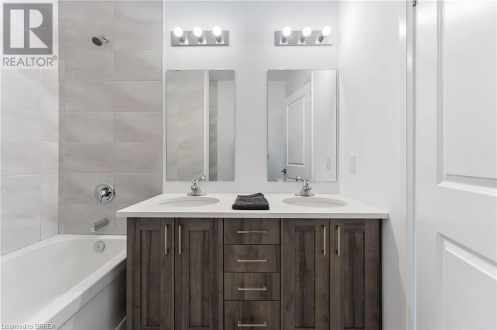 5 HAMILTON Street N Unit# 609, #609