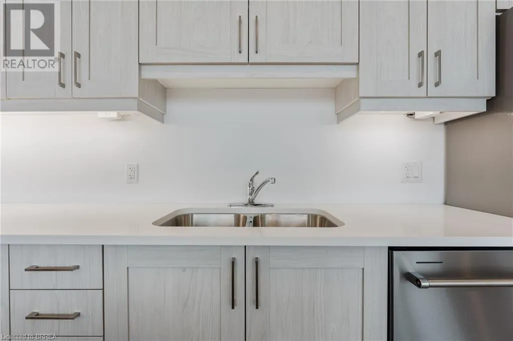 5 HAMILTON Street N Unit# 609, #609
