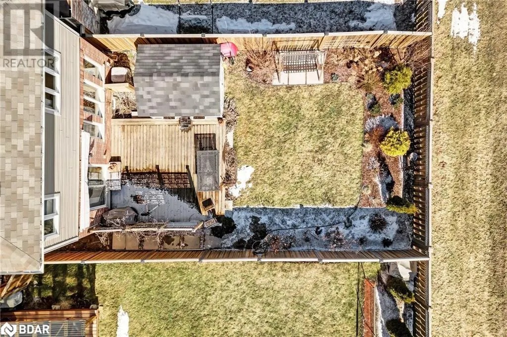 15 WAGNER Crescent