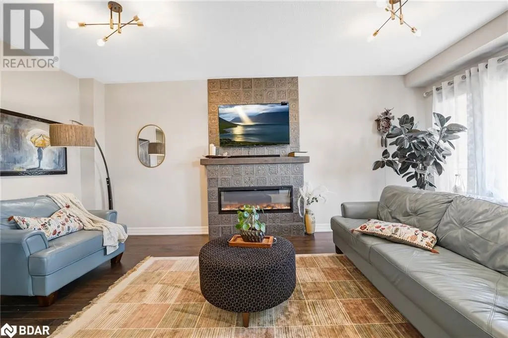 15 WAGNER Crescent