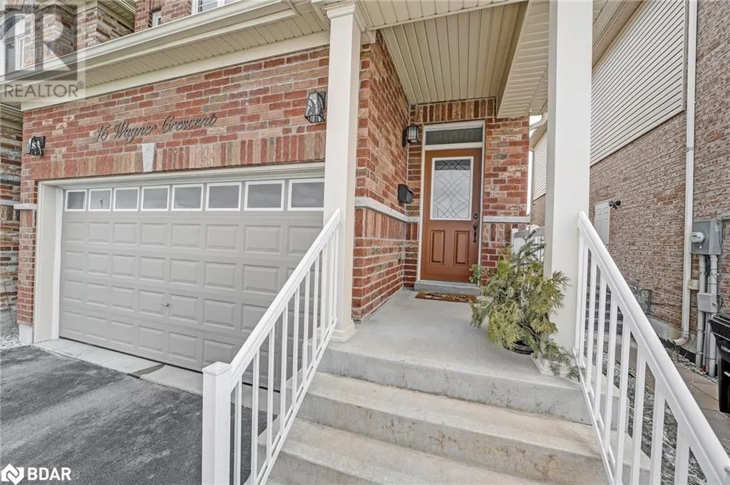 15 WAGNER Crescent