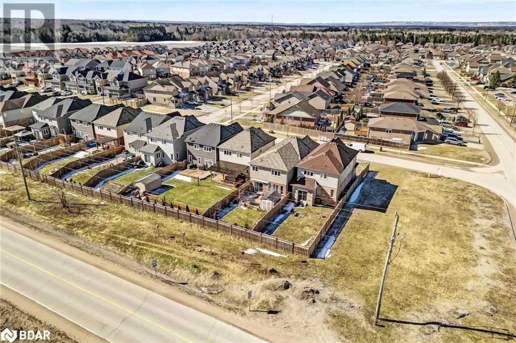 15 WAGNER Crescent