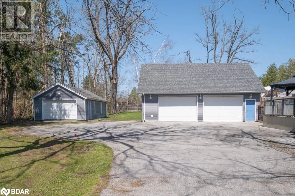 112 LAKESHORE Road W