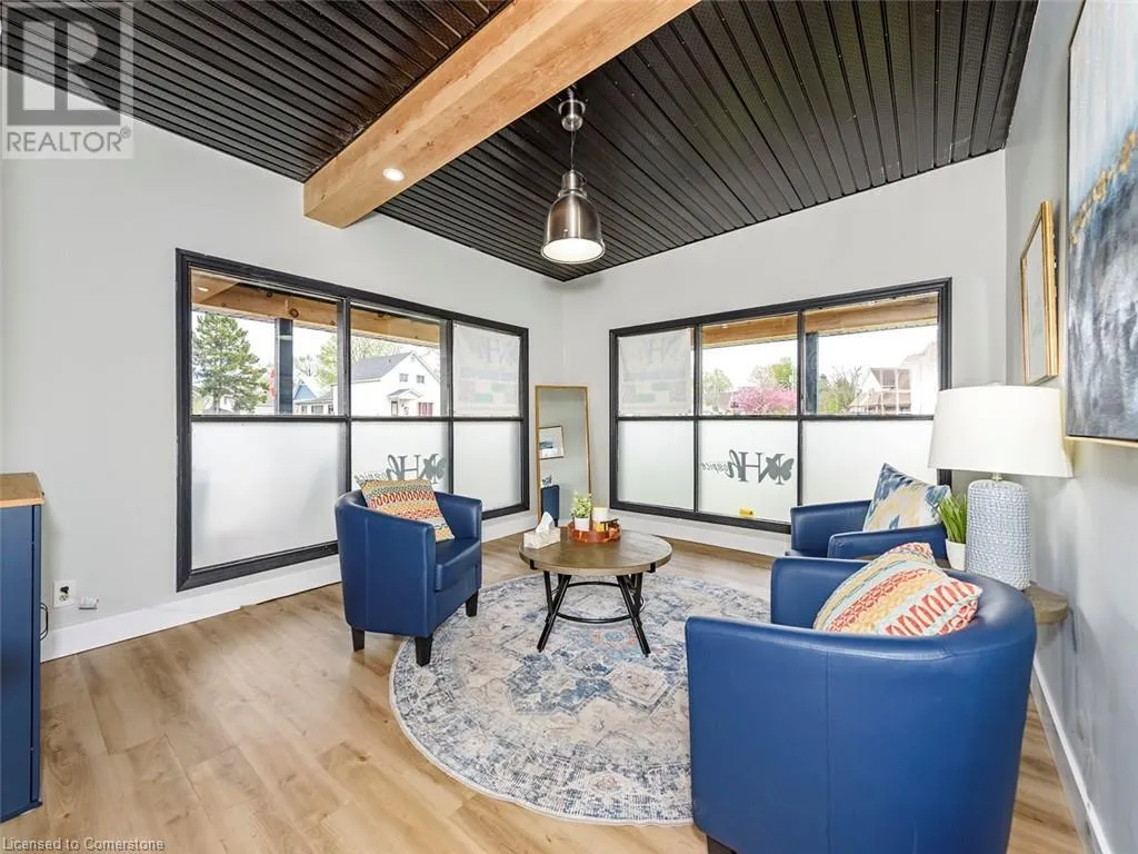 52 HAMILTON PLANK Road