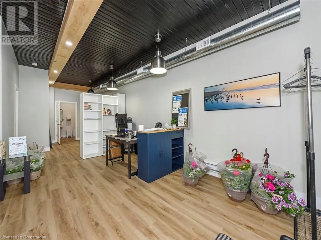 52 HAMILTON PLANK Road