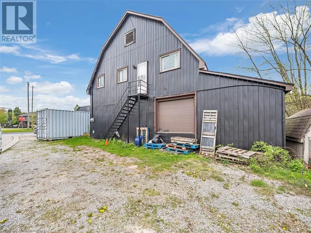 52 HAMILTON PLANK Road