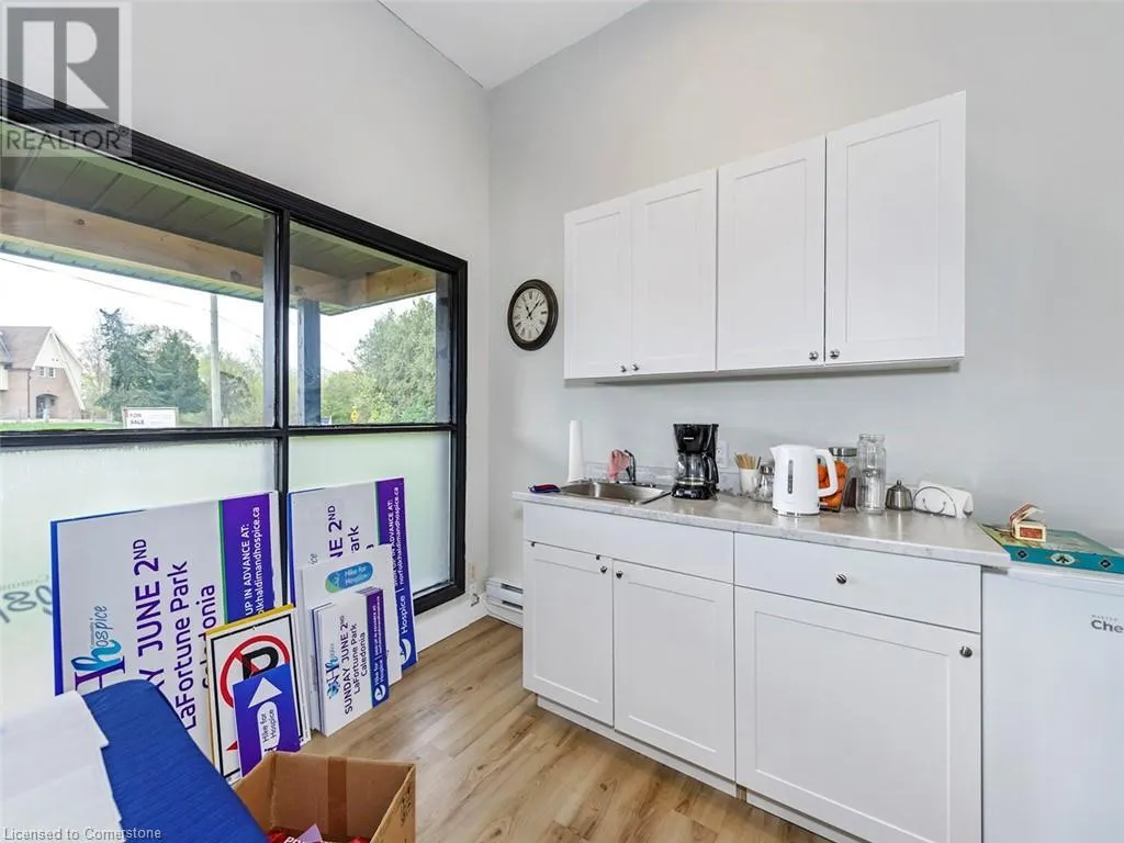 52 HAMILTON PLANK Road
