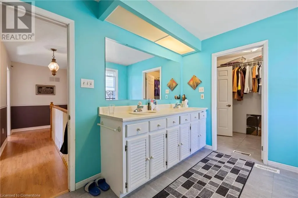 210 VALLEYVIEW Drive