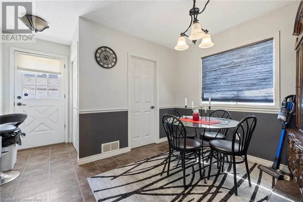 210 VALLEYVIEW Drive