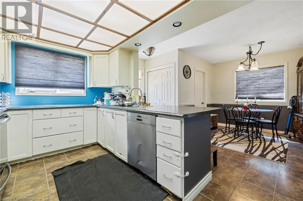 210 VALLEYVIEW Drive