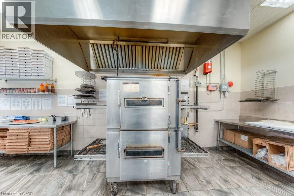20 WOODLAWN Road E Unit# 6, #6