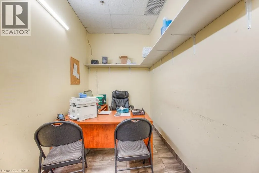 20 WOODLAWN Road E Unit# 6, #6
