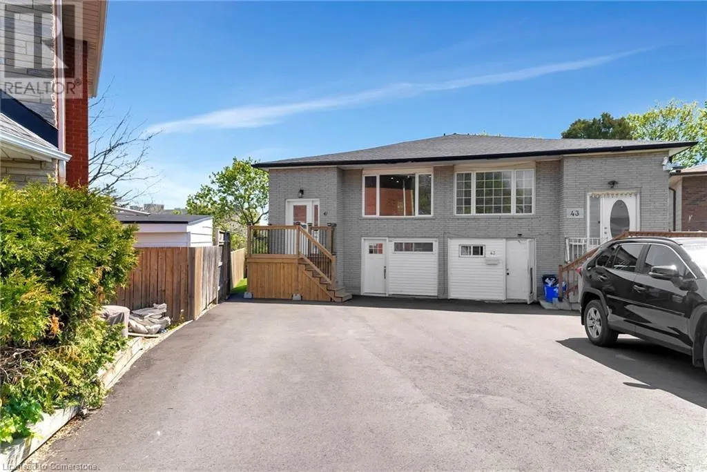 41 YEOVILLE Court