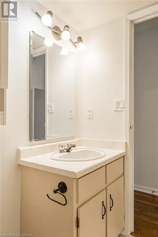 23 MAIN Street Unit# 205, #205