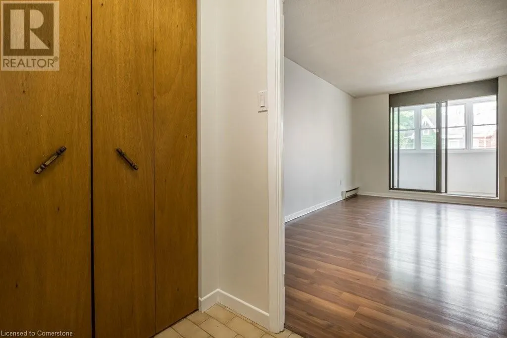 23 MAIN Street Unit# 205, #205