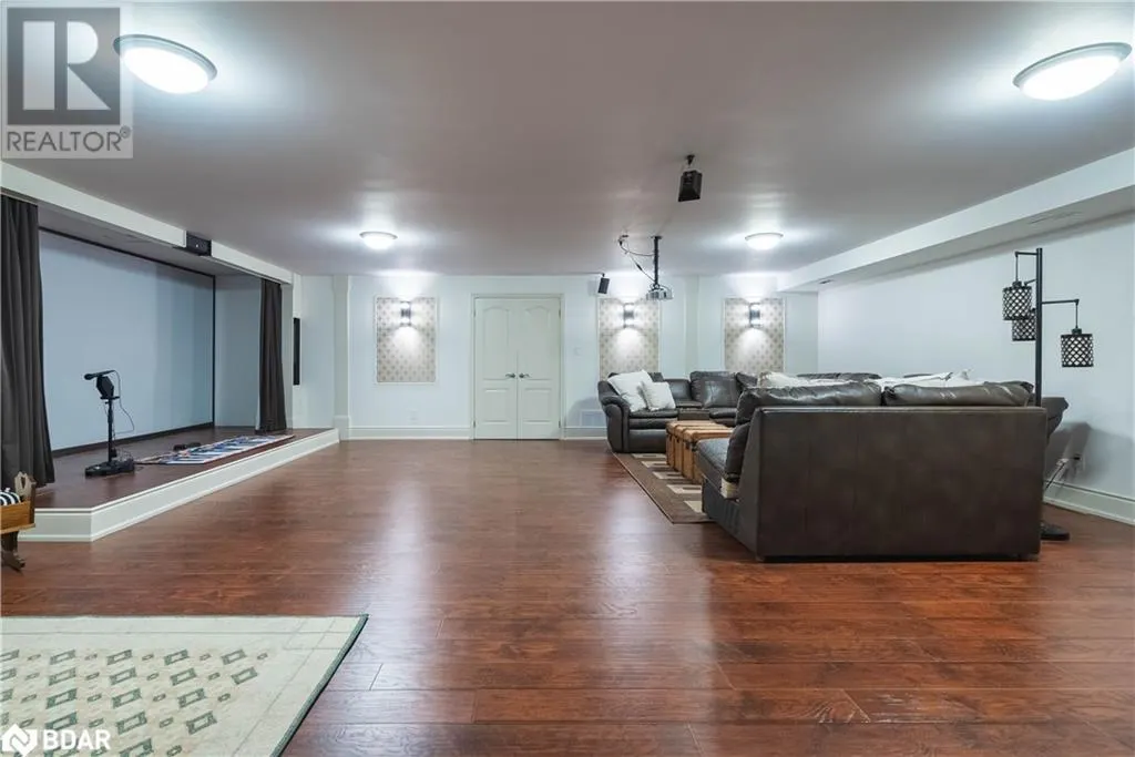 183 LAKESHORE Road W