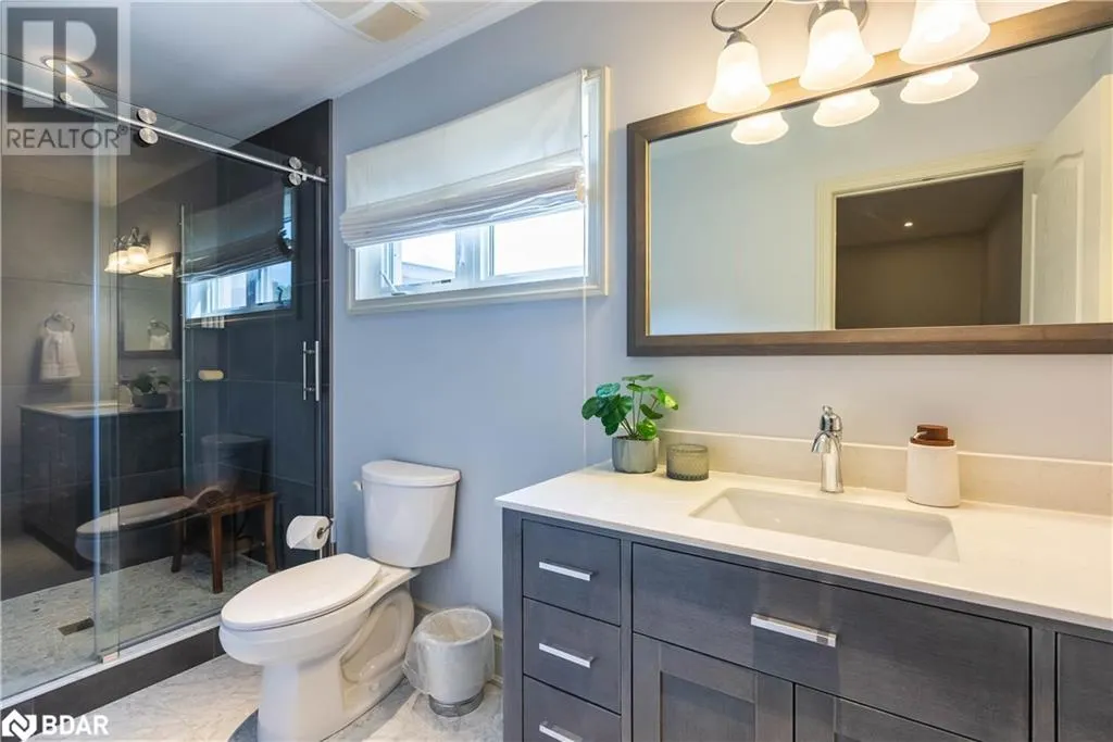 183 LAKESHORE Road W