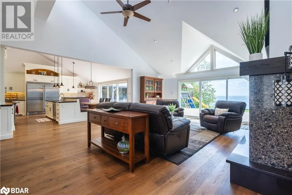 183 LAKESHORE Road W