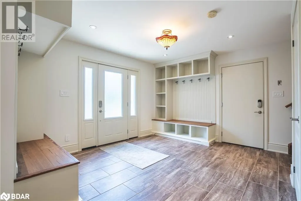 183 LAKESHORE Road W