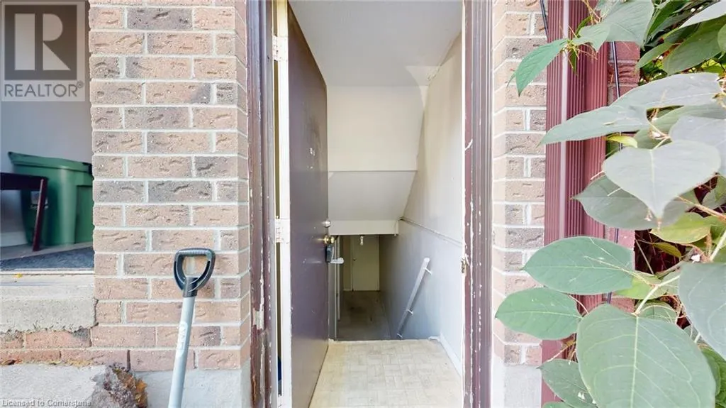 184 SIMCOE Street