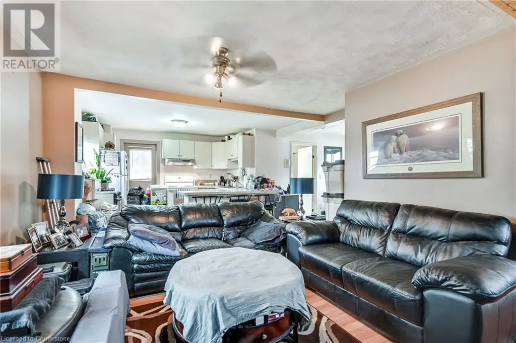 4674 RYERSON Crescent