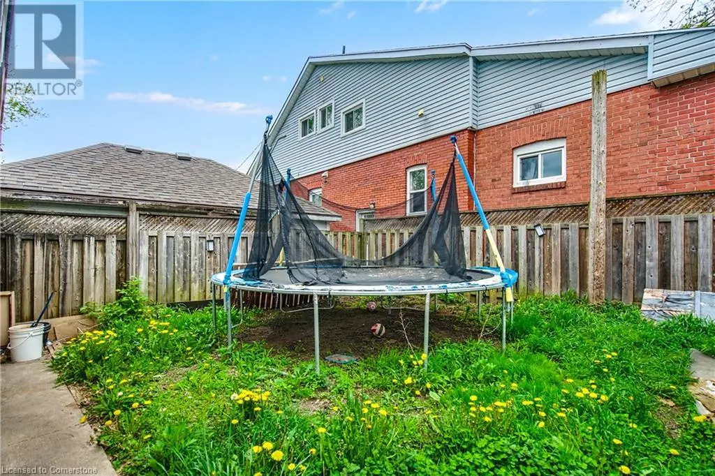 4674 RYERSON Crescent