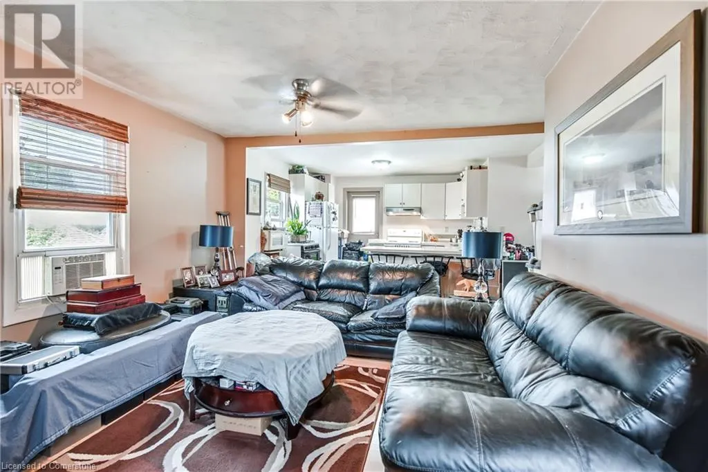 4674 RYERSON Crescent