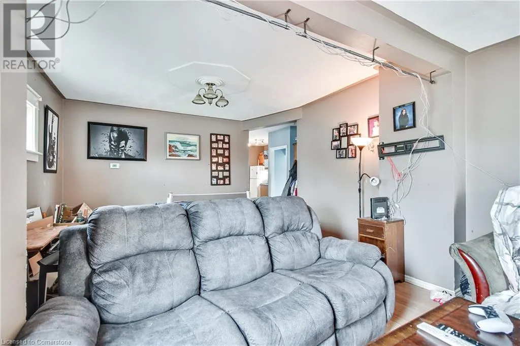 4674 RYERSON Crescent