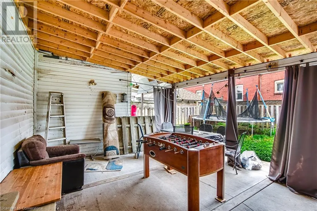 4674 RYERSON Crescent