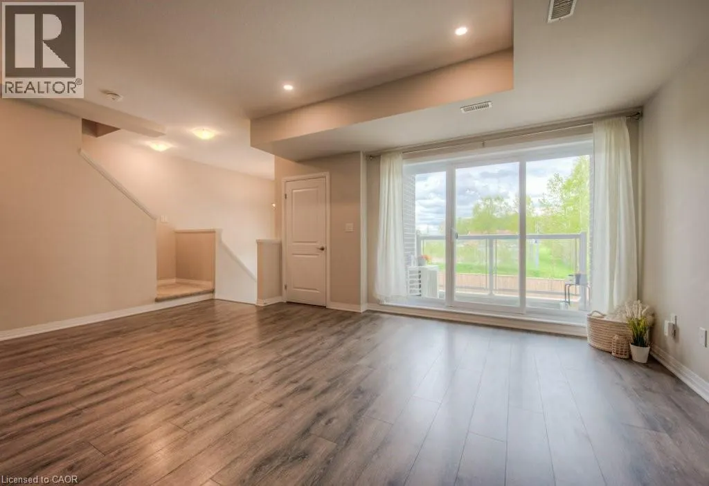 55 PROGRESS Crescent
