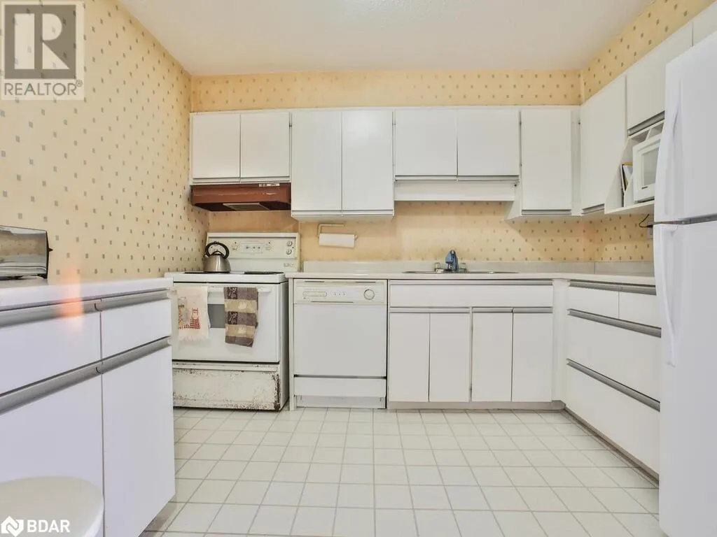 288 MILL Road Unit# F19, #F19