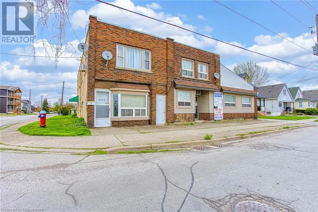 4727-4729 FERGUSON Street
