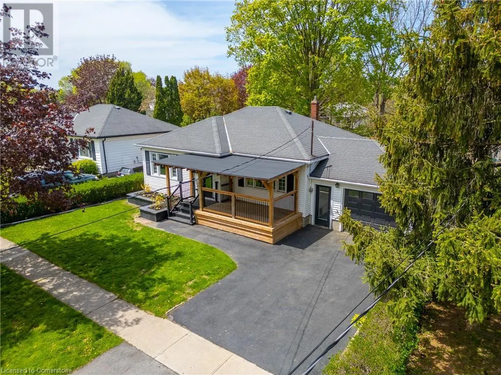 9 HEYWOOD Avenue