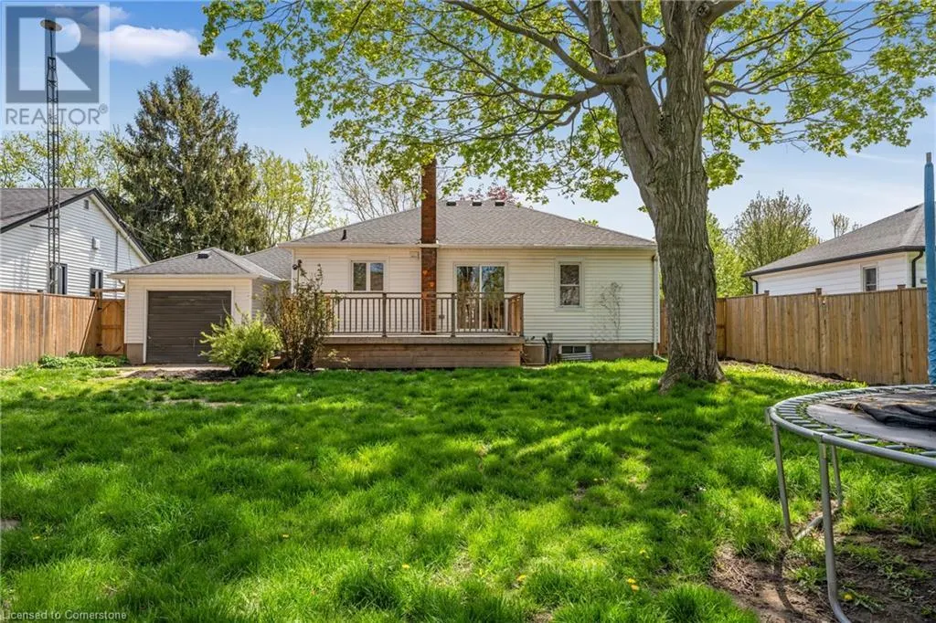 9 HEYWOOD Avenue