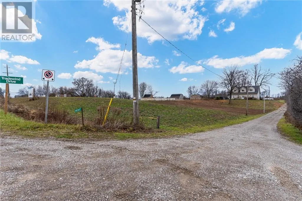 1431 WILSON Street W