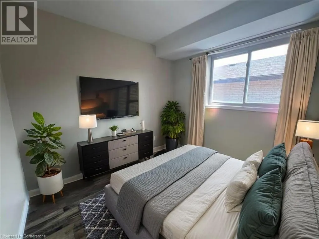 46 KIMBERLY Road Unit# MAIN LEVEL, #MAIN LEVEL