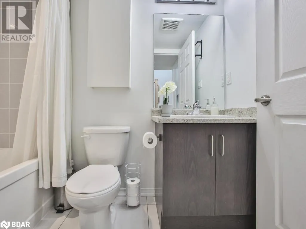 7 APPLEWOOD Lane Unit# 232, #232