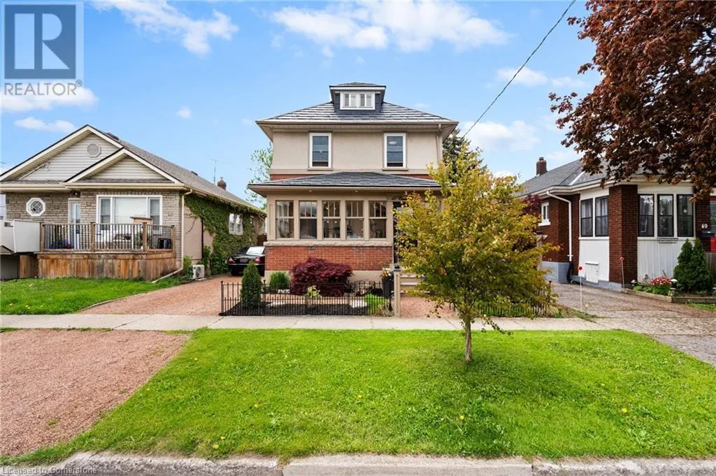 47 CURRIE Street