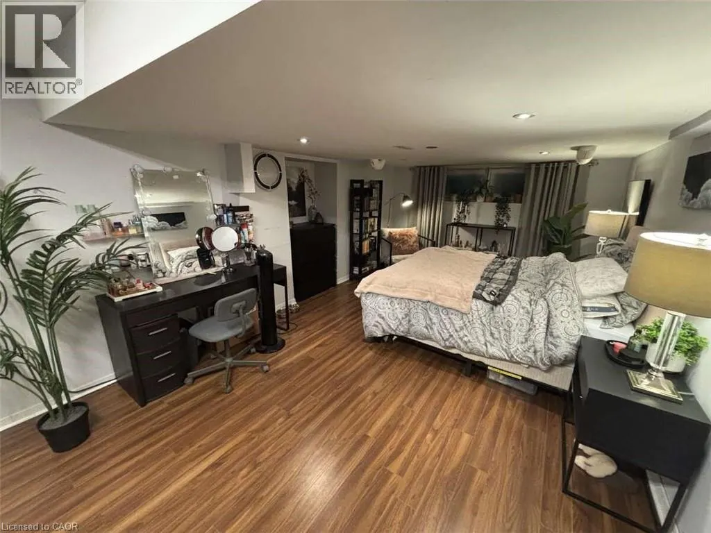 6942 BARRISDALE Drive
