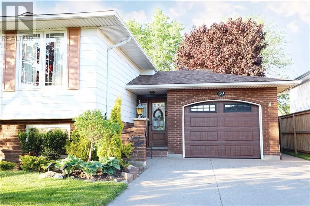 35 MCDONAGH Crescent