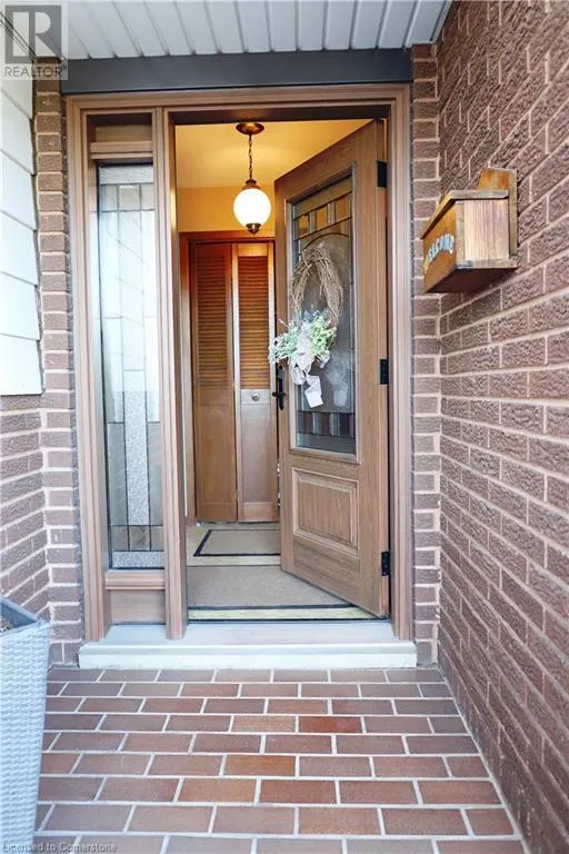 35 MCDONAGH Crescent