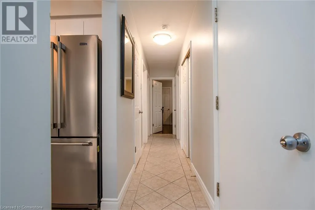 82 CARNABY Crescent